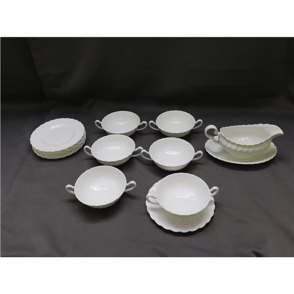 Lot of 6 Tuscan Fine Bone China Whitecliffe Soup Bowls, Saucers, Gravy Boat n Tray