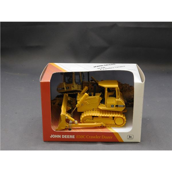 John Deere 850C Crawler Dozer ERTL 1996 Die Cast Construction Bulldozer