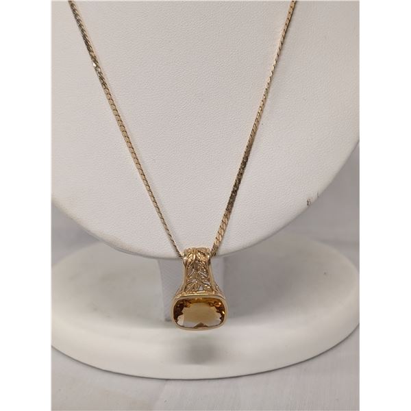 10k Gold Citrine Pendant with 10k Chain