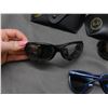 Image 4 : 3 Pairs of Sunglasses Ray Ban w Cases and Vuarnet