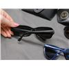 Image 5 : 3 Pairs of Sunglasses Ray Ban w Cases and Vuarnet