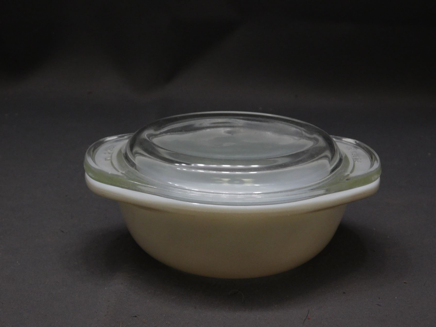 Pyrex Grey Mini Casserole 8oz Dish w Lid