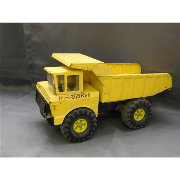 Vintage Tonka Pressed Steel Dump Truck