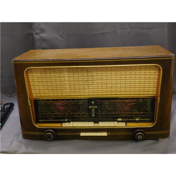 Wega Vintage Short Wave Radio Wooden Tube Radio