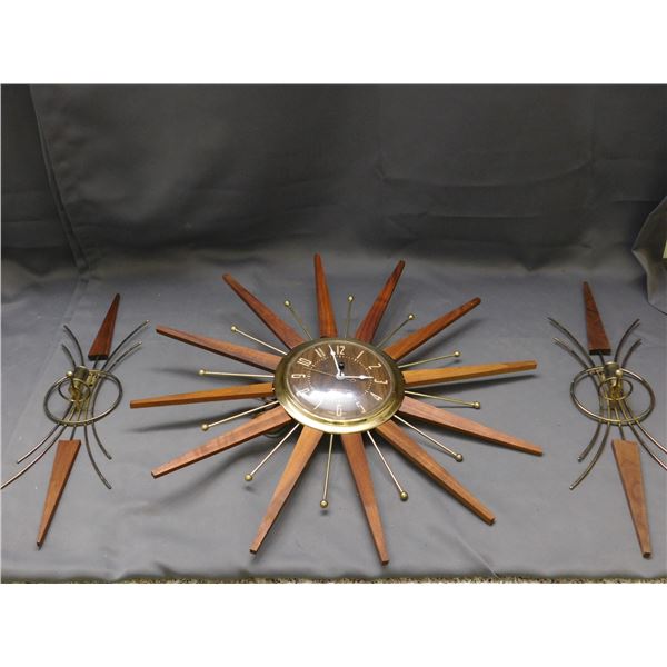 Vintage MCM Mid Century Modern Westclox Starburst Brass and Wood Wall Lamp & Sconces (wired) *works*