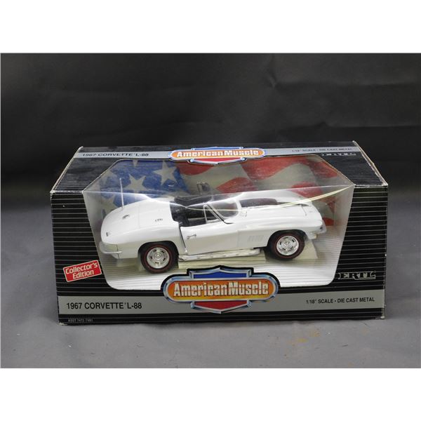 American Muscle 1967 Corvette L-99 Die Cast 1:18 Scale Metal Collectible Car
