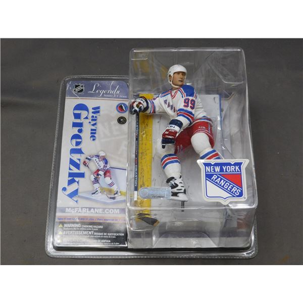 WAYNE GRETZKY - NEW YORK RANGERS LEGENDS 3 - 6" NHL McFARLANE HOCKEY FIGURE