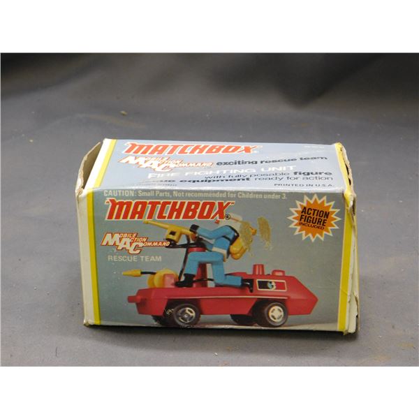 Vintage Mobile Action Command MAC Fire Fighting Unit Truck Matchbox w Box