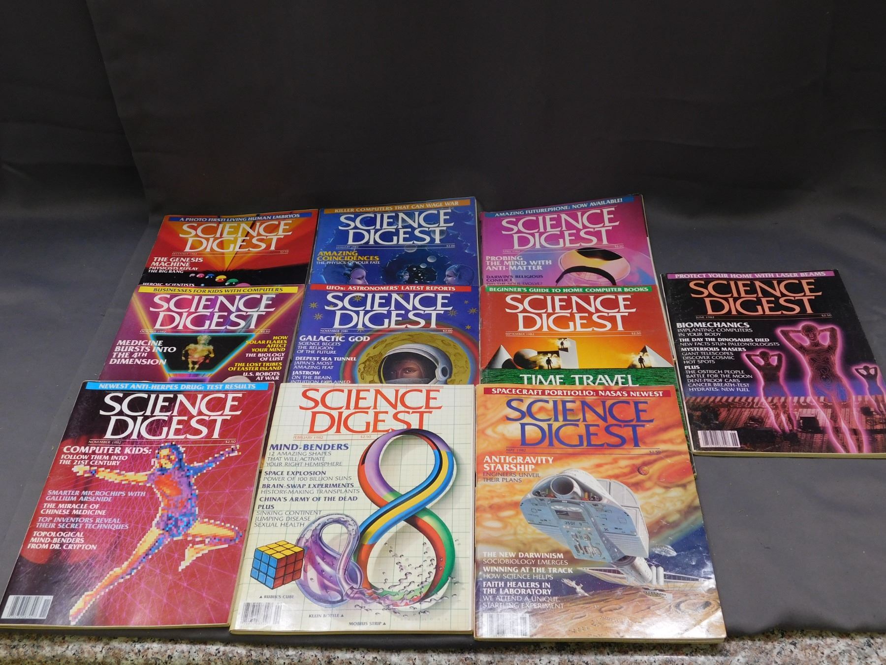 Lot of 10 Vintage 1980s Science Digest Magazines