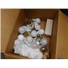 Image 3 : Box of Lightbulbs Assorted Sizes & Styles