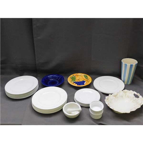 Lot of Assorted Dinner Plates, Bowls, China