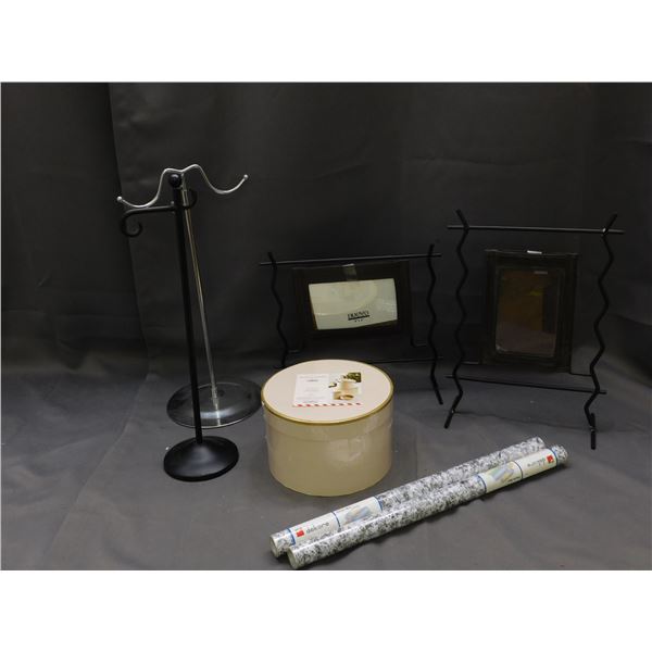 Lot of Necklace / Jewelry Stands, Tradeshow Craft Market Display, Gift Box Set, Self Adhesive Paper