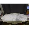 Image 3 : Lot of Vintage Doilies Lace Tablecloth Table Covering 3 Larger Pieces, 1 Runner, Placemats
