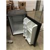 Image 2 : Danby Mini Fridge Model DAR026A1BDD