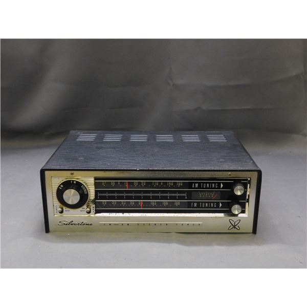 Vintage SilverTone Am/Fm Stereo Tuner.