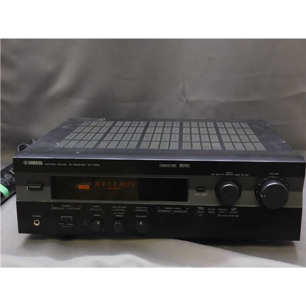 Yamaha Natural Sound Receiver. RX-V396.