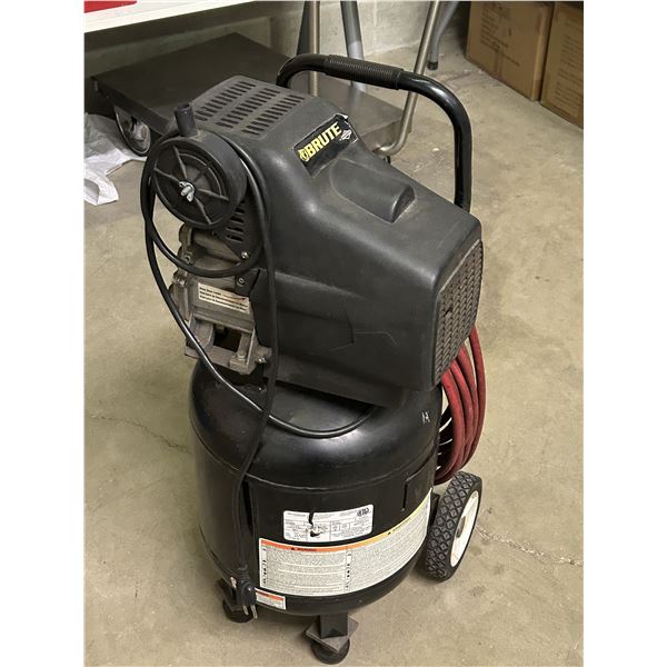 Brute 10 Gallon Compressor with Hose