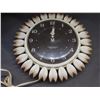 Image 2 : Vintage MCM Westclox Electric "Posey" Plug In Wall Clock Leaf Pattern