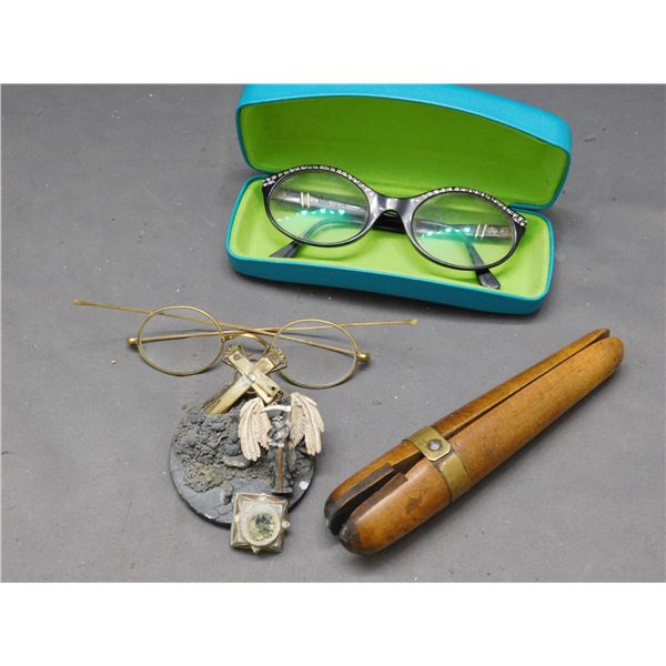 Vintage Made in Italy Glasses, Clothespin, Gold Tone Wire Frame Antique Glasses and Grim Reaper