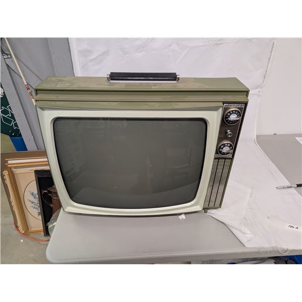 Admiral 21 Portable Vintage Tube Television TV