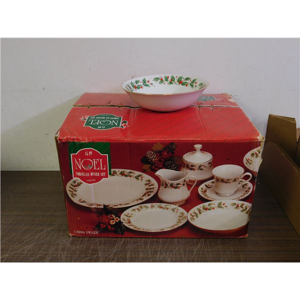 45pc Noel Christmas Porcelain Dinner Set NOS
