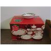 Image 1 : 45pc Noel Christmas Porcelain Dinner Set NOS