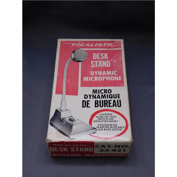 Realistic Desk Stand Dynamic Microphone Cat No 33-921