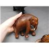 Image 10 : Lot of 6 Vintage Wooden Hand Carved Elephant Figurines Sculptures