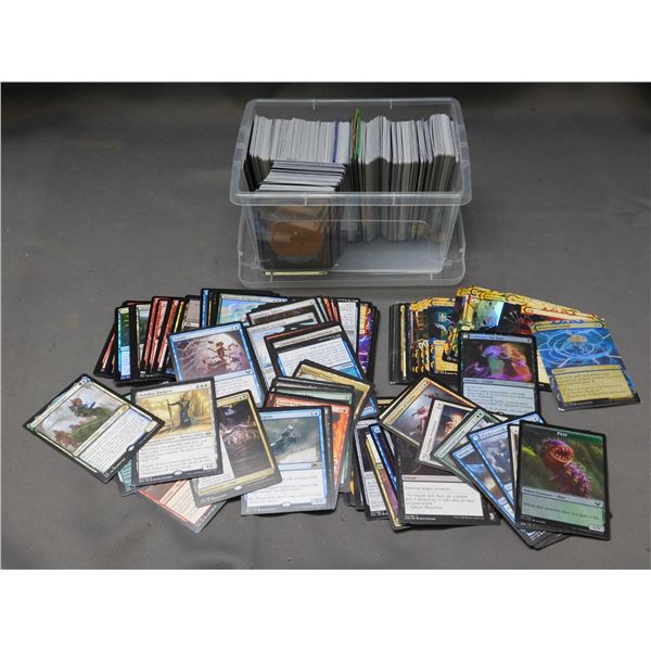 Approx 600 MTG Magic The Gathering Cards Unsorted, Foils, Commons, Uncommons
