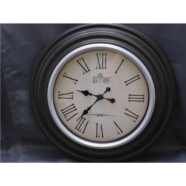 Vintage Style Modern Roman Numeral Wall Clock Battery 23"
