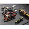 Image 2 : Lot of 7 Die Cast Motorcycles Various Sizes ( mostly Harley mostly 1:18 Scale )