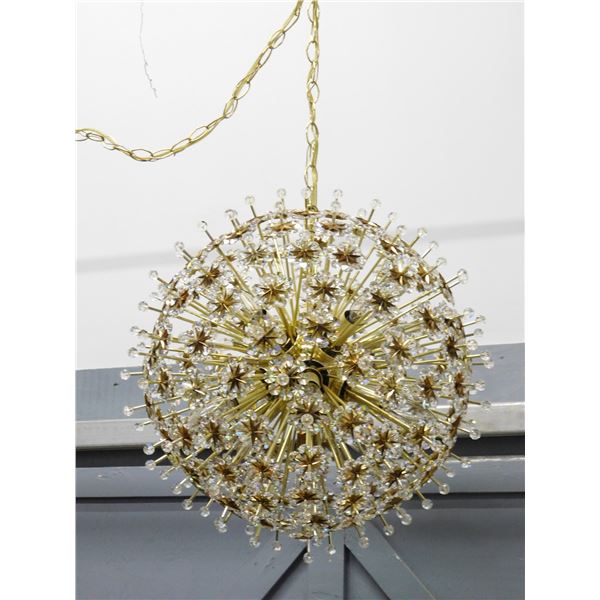 1970s Swarovski Crystal Flowers 11-Light Swag Brass Schonbek Sputnik Chandelier Made USA