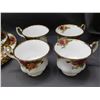 Image 3 : 25pcs Royal Albert Old Country Roses 6 Person Place Setting