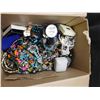 Image 2 : 18lb Box of Costume / Fashion Jewelry Unsorted