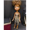 Image 3 : 3pcs Bratz 23" Doll, Regular Doll and Fabric Storage Bin