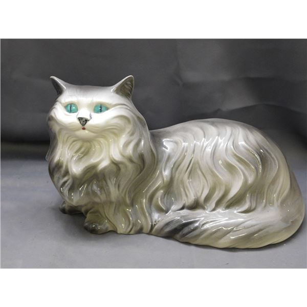 Lorraine 1981 Ceramic Cat Figurine 15" long 9" tall