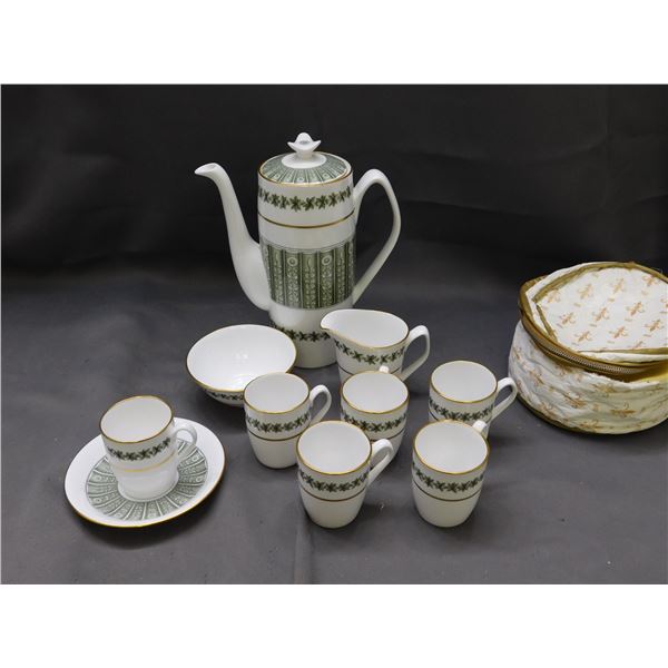 Spode Provence 6 Person Coffee Set with  6 Demitasse Cups, Cream and Sugar and Saucers.