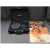 Image 1 : Turntable Record Player Crosley with 2 Albums