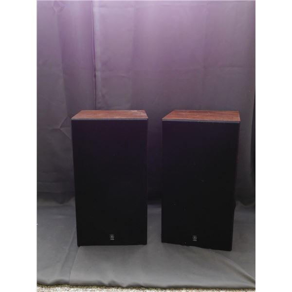 Yamaha Bookshelf Speakers Model NS-55