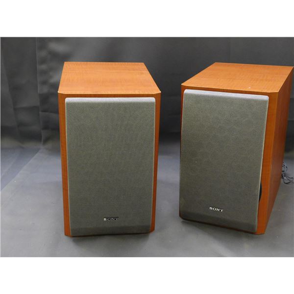 Pair of SONY Bookshelf Speakers Model SS-CCP333