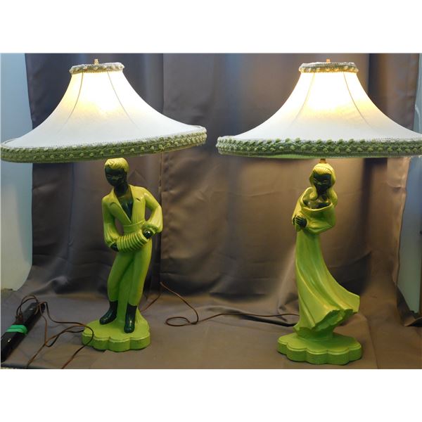 Pair of Vintage MCM Rock-O-Stone Chalkware Green Table Lamps with Pagoda Shades