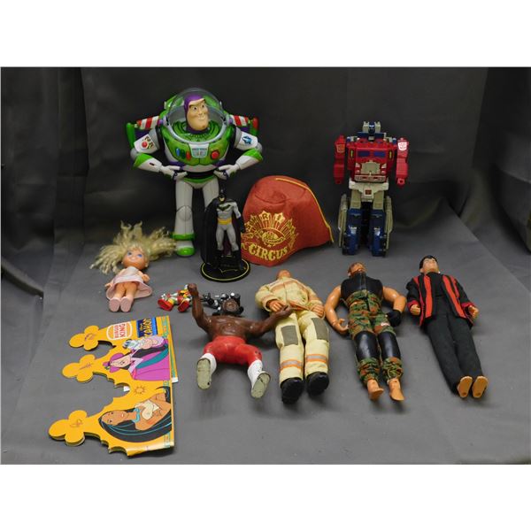 Lot of Toy Lot w Buzz Lightyear (works), Action Figures, Batman, LJN, Transformers
