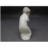 Image 4 : Lladro Little Girl with Slippers 4523