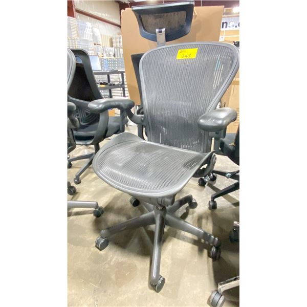 HERMAN MILLER POSTURE AERON BLACK SIZE B MULTI LEVER ADJUSTABLE TASK CHAIR