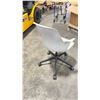 Image 2 : STEELCASE 480130 GREY PLASTIC PRE FORMED GAS LIFT MOBILE TASK CHAIR