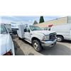 Image 2 : 2003 FORD F-450 XL SUPERDUTY, 2DR FLATDECK PU, WHITE, VIN 1FDXF47P43EC99342