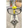 Image 2 : DURA-LIFT 5500 LBS. CAPACITY MANUAL PALLET JACK (GREY)
