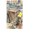 Image 2 : INDUSTRIAL VERTICAL PROPANE HEATER