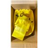 Image 3 : 3 BOXES OF INSTANT COMMERCIAL MOLD STAIN REMOVER & RUBBERMAID COMMERCIAL MOP BUCKET