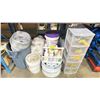 Image 1 : BRUTE BIN OF STRETCH FILM, DUST CONTROL, DISPOSABLE COVERALLS, PLASTIC WASTE RECEPTACLE OF TIRE
